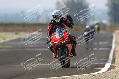 media/Sep-20-2025-TrackDaz (Sat) [[27f0cde673]]/A Group/2pm (Turn 9)/